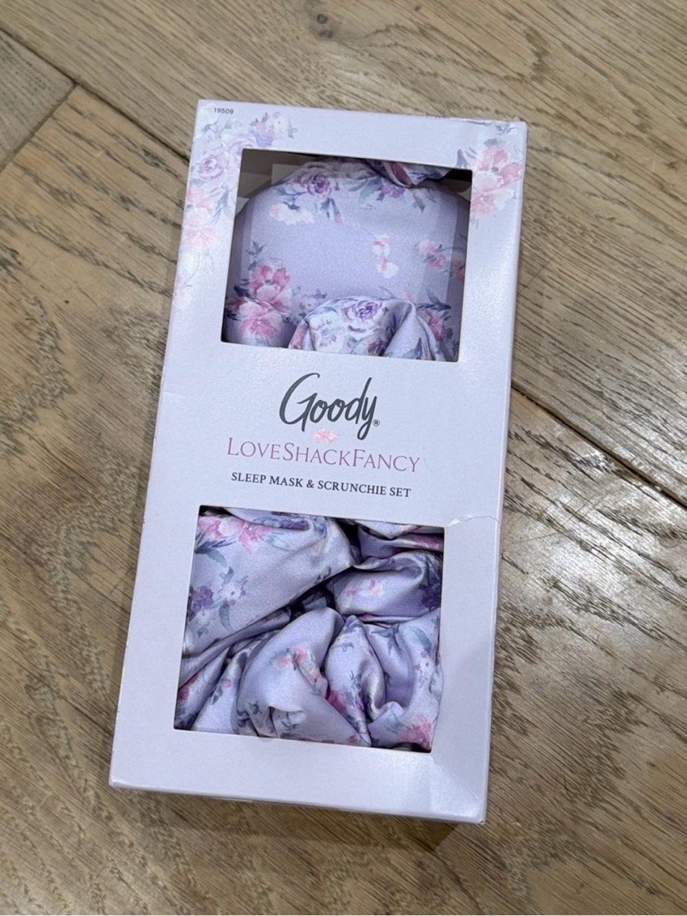 LoveShackFancy X Target Bundle Satin Eye Mask &Pillow Scrunchie Happy Thoughts - Picture 4 of 6
